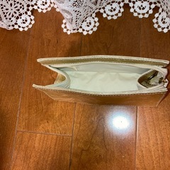 エスティローダー化粧品
ポーチ　③ の画像
