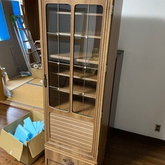 キャビネット　食器棚　収納家具 茶箪笥の画像