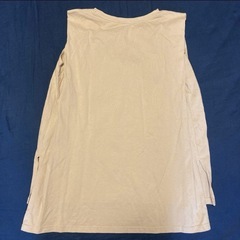 GU ショルダータックノースリーブチュニックT ベージュMの画像