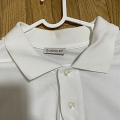 MONCLER ホワイトポロシャツの画像
