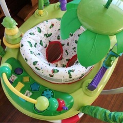 はらぺこあおむし アクティビティ ジャンパーの画像