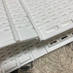 【再掲】ニトリ　ランドリーバスケット　ホワイト　　折りたたみ可能　割れありの画像
