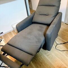 1人用電動リクライニングチェアの画像