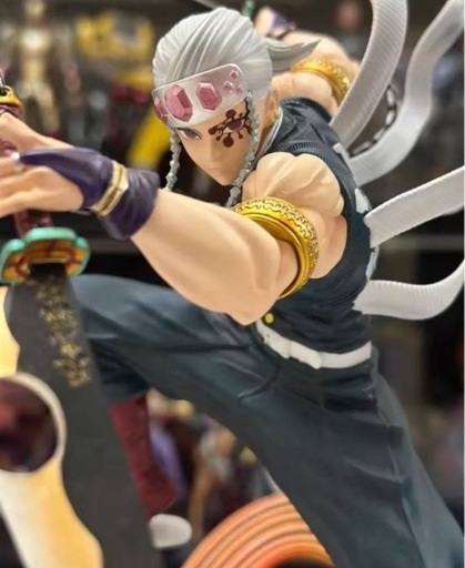 鬼滅の刃　宇髄　天元　フィギュア　27cm