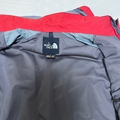 THE NORTH FACE GORE-TEX レッド マウンテンパーカーの画像