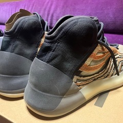 新品！adidasイージーブースト27.5cmの画像
