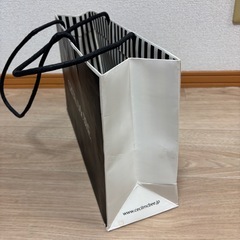 CECIL Mc BEE 紙袋の画像