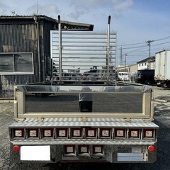 デコトラ　キャンター　ダブルキャブ　マニ割り　煙突マフラー　５速ＭＴの画像