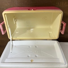 クーラボックスの画像