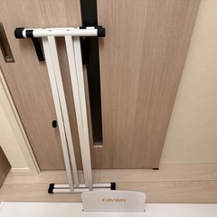 電子ピアノ　キーボード　ホワイトの画像