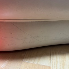 白のソファの画像