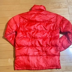 size150 子供用　PUMA ダウンジャケット（サーモンレッド）の画像