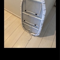 アイロン台 IKEAの画像