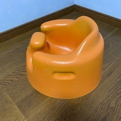 ◆【定価1万円】Bumbo バンボ ベビーチェア オレンジ◆の画像