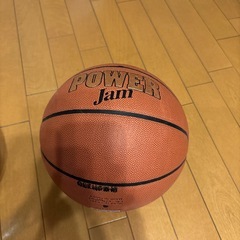 バスケットボール　ケース付きの画像