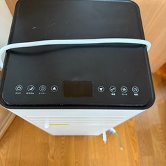 ⭐️ドンキ25年最新⭐️　冷暖房　置くだけエアコン SC-DQ2546の画像