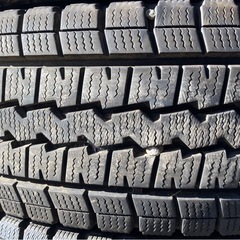 【お取引決まりました】DUNLOP 195/80R15 24年製　冬タイヤの画像