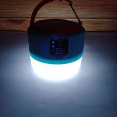 防災用品　ソーラー＆USBチャージ　LEDランタン　新品　送料が高いので取りにこれる方限定の画像