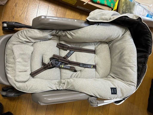 コンビ　ネムリラ