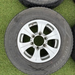 スタッドレスタイヤアルミセット　ダンロップ　195/80R15 107/105Lの画像