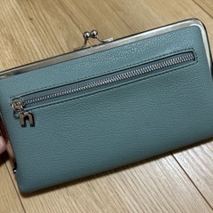 ニコアンド長財布
の画像