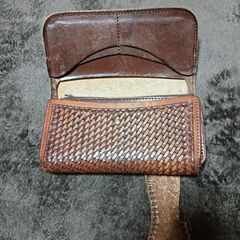 リメイク材料にどうぞ本革財布（中古）の画像