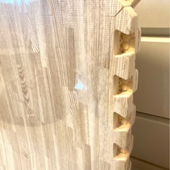 ジョイントマット　新品　4枚　大判　木目調　フロアマットの画像
