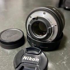 Nikon AF-S NIKKOR 35mm F1.8 G フード付の画像