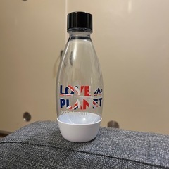 ソーダストリーム ジェネシスV2 炭酸水メーカー 炭酸ガスシリンダー別売り 動作確認済 ボトル2個つきの画像