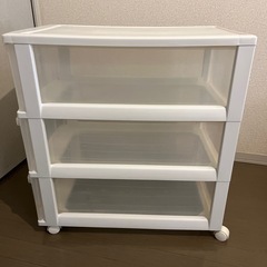 衣装ケースの画像