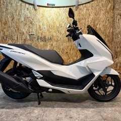 【ETC/探知機付きでお買い得!!🔥🙆🏽】在庫有◎現行型 ほぼ新車のPCX160が入庫しました!!た!!の画像