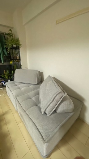 自由にセット可能ソファ。1万円