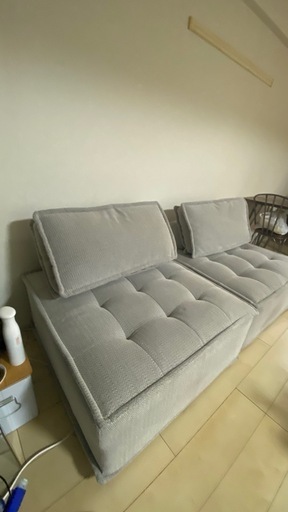 自由にセット可能ソファ。1万円