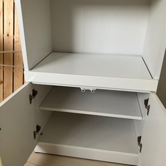 【売約予定　対応中)】食器棚の画像