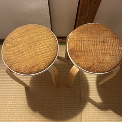 10/27まて！チェア🌟かわいいオレンジ丸椅子の画像