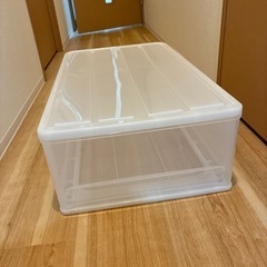 衣装ケース(クリア)の画像