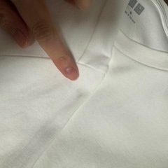 ユニクロ　長袖シャツ　　白の画像