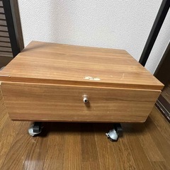 ハンガーラックの画像