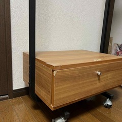 ハンガーラックの画像
