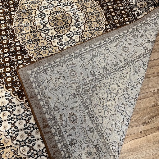 10月末まで‼️ペルシャ風 ラグ ブラウン カーペット 絨毯 部屋 縦127cm