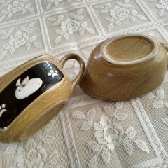 小皿　取っ手付き　ウサギの絵の画像