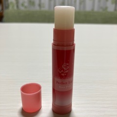 グロス2個、色つきリップ2個の画像
