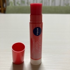 グロス2個、色つきリップ2個の画像