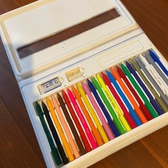 クレパスほぼ新品の画像