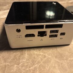 Intel NUC6i5SYH  メモリ16GB SSD128GB Windows11の画像