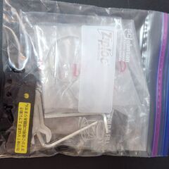 【品質そこそこ】壁寄せテレビスタンド（32～60インチ対応）WALL INTERIOR TVSTAND V2 LOW TYPEの画像