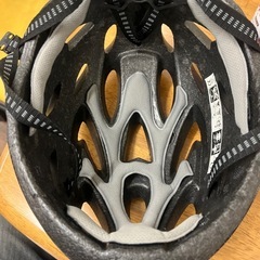ロードバイク　自転車用　メーカー不明ヘルメットの画像