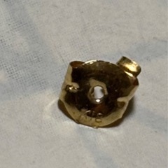 k18ピアス未使用の画像