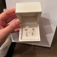 4℃  ピアスの画像