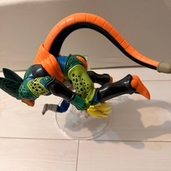 セルとベジータ フィギュア
の画像